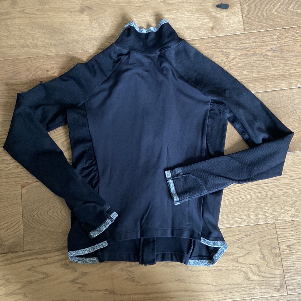 NWOT - Athleta Women’s Turtle Neck Jacket - Picture 6 of 7